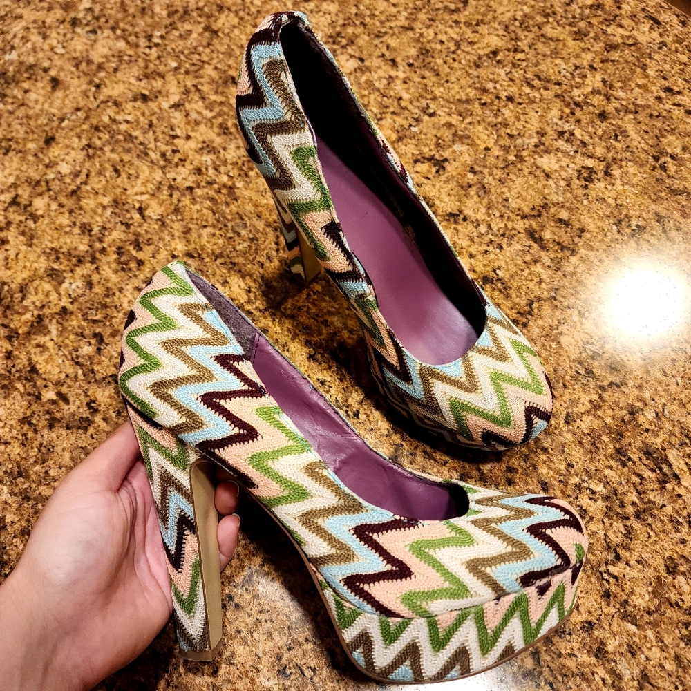 MADDEN GIRL "Malley" Platform Zig-Zag Knit Heels - Multicolor - Size 9